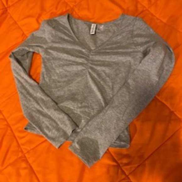 Divided/H&M ruched neck long sleeve top - Picture 3 of 4
